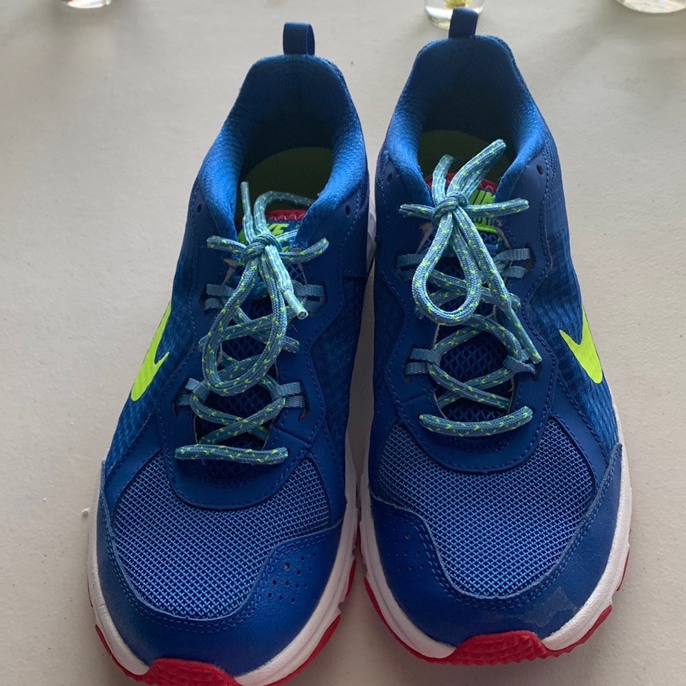 Nike Wild Trail running shoes- women’s size 8